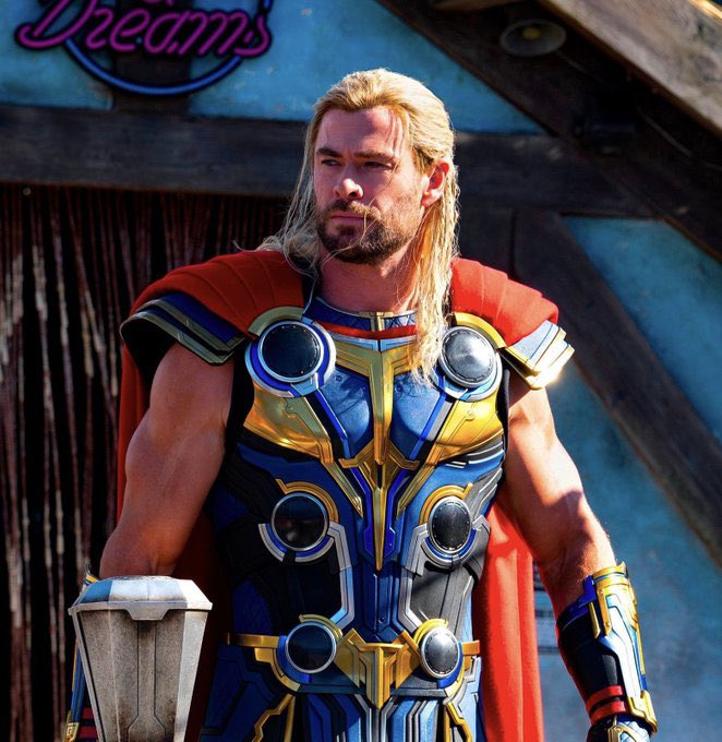 DiscussingFilm tweet media