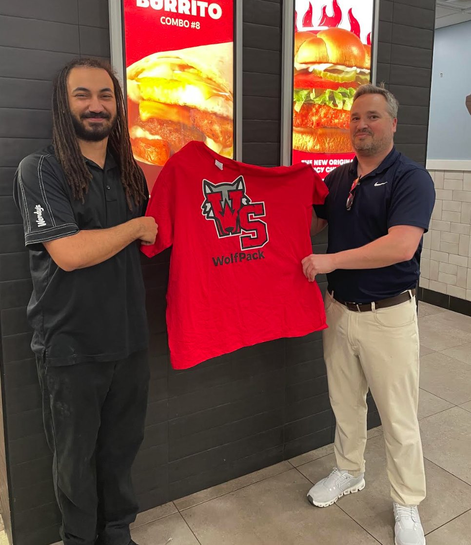lamaster_david's tweet photo. A big thank you to Wendy’s for supporting West Side Middle School. Partnerships like this make a real impact, helping us celebrate student achievement through our Level Up events. Your generosity—from sweet treats to savory snacks—continues to support our Pack. https://t.co/recHnTT04c