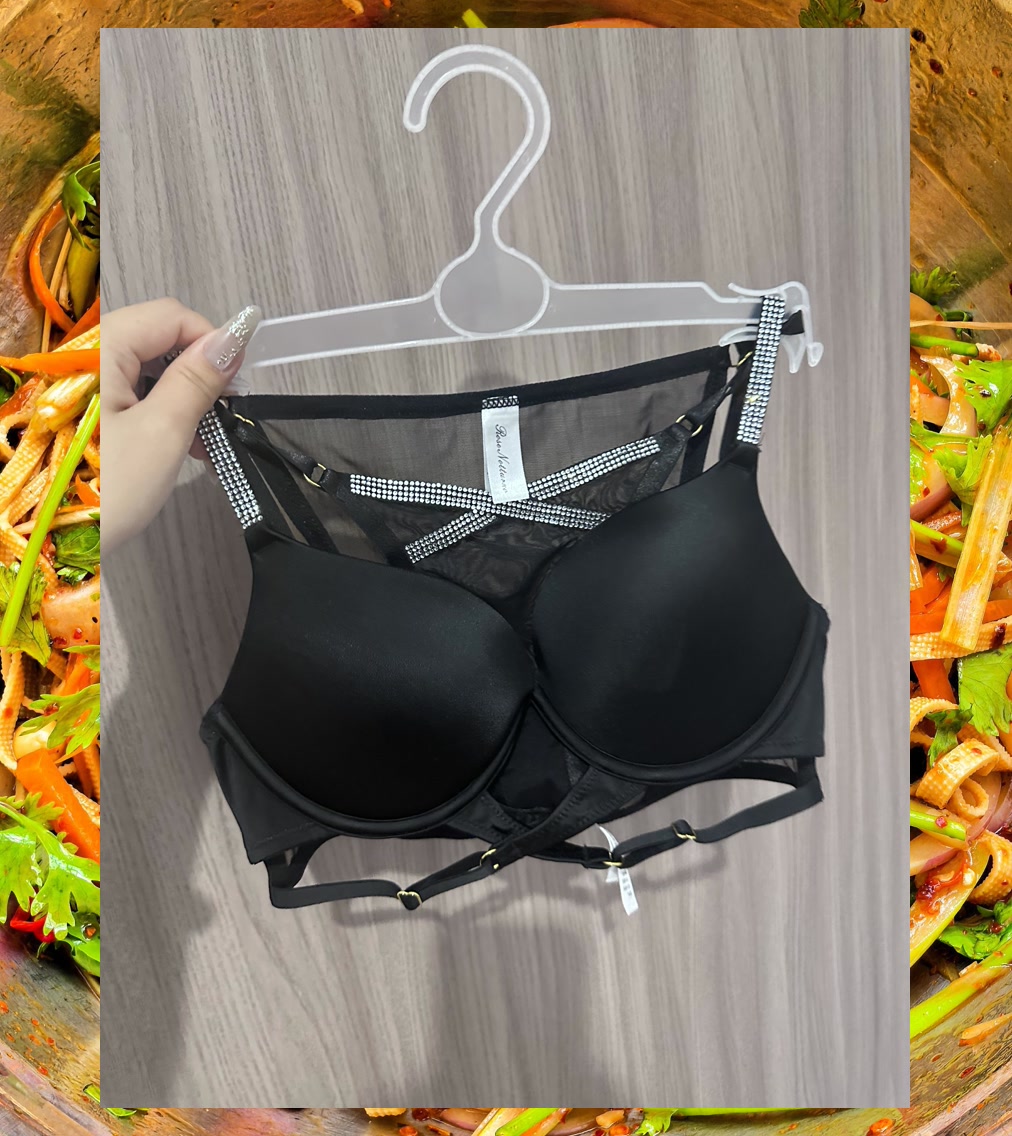 Ashley Harris tweet media