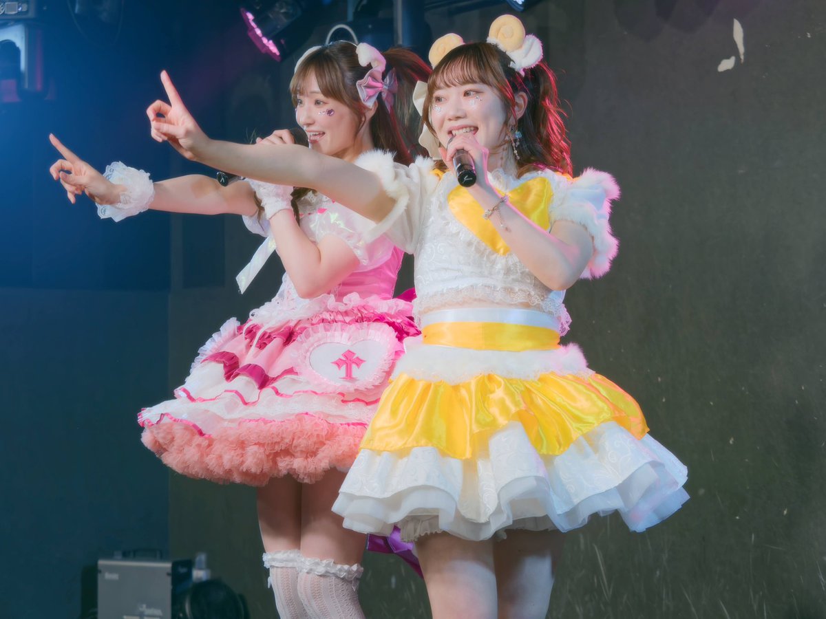 tomowithfk7's tweet image. Live alive ♬⋆.˚𝄢⋆.ೃ࿔*:･ 

めーめーわんわん

@nononon_30 
@yuchan_serizawa 

#わたあめびーすたーず 
#雪桃ステージ #stageperformance #ファインダー越しの私の世界