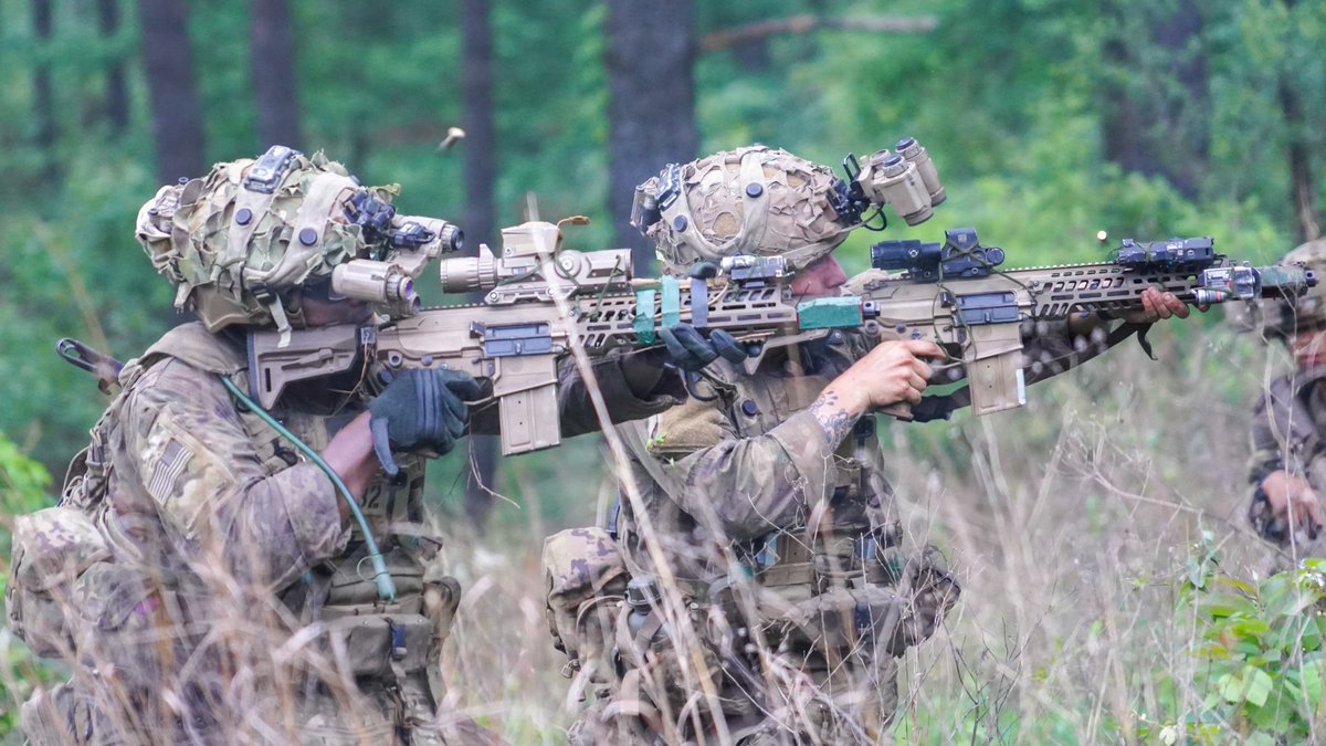 ᴅᴇᴡ tweet media