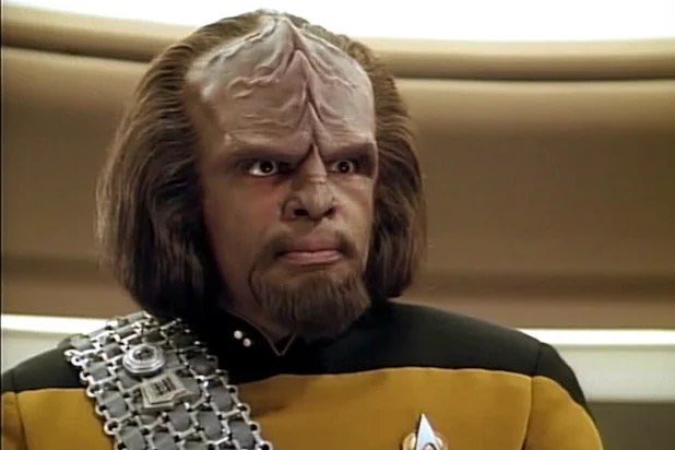 ViQueenie's tweet image. It’s ok to get Botox. I repeat, it’s ok to get Botox! 

#satire