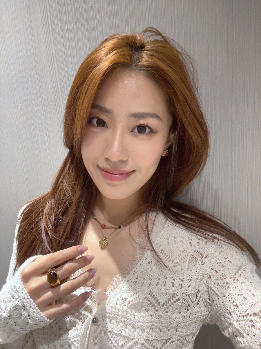 妃露 tweet media
