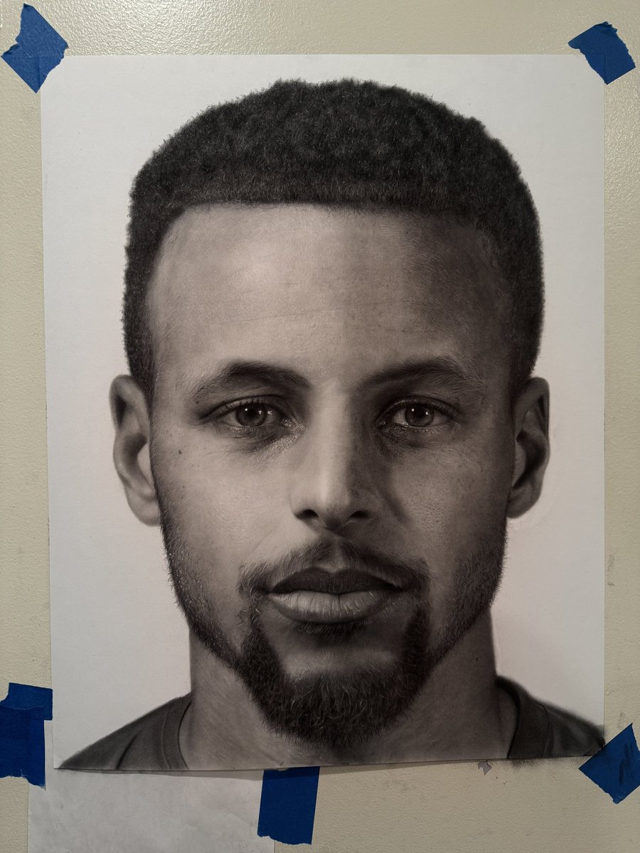 I drew Steph Curry
Reposts and likes are appreciated 
Check out more of my art on TikTok and ig : jeffreyappiatu_art