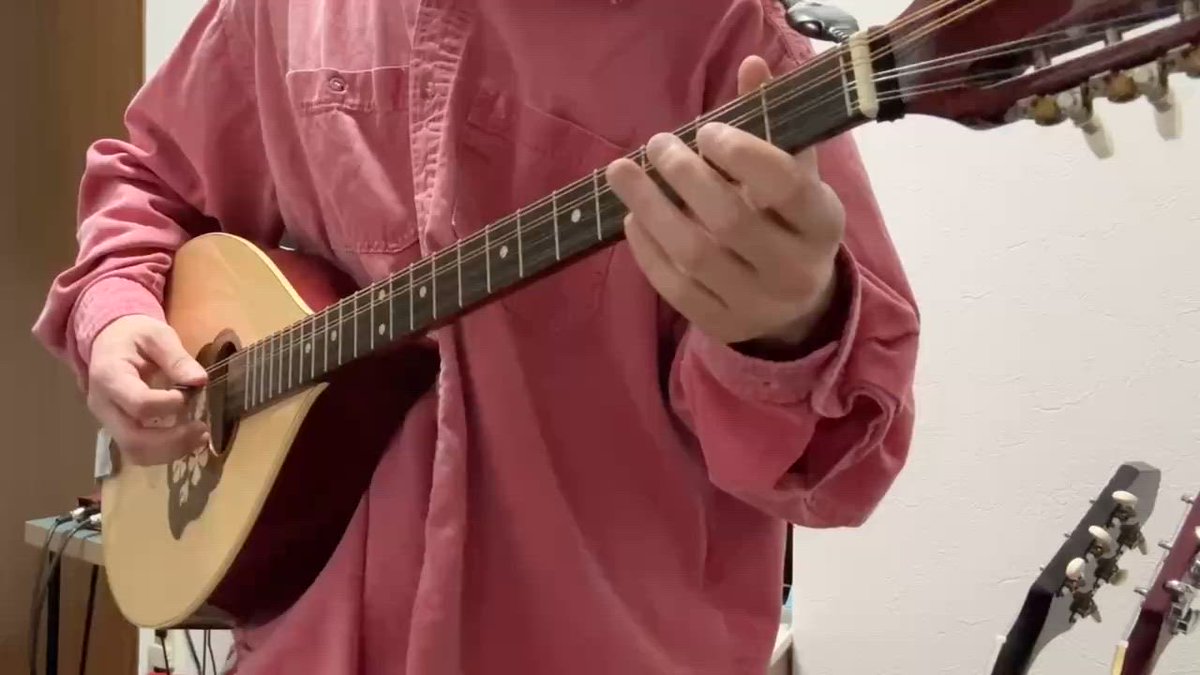 TONEBOOK_info's tweet photo. 🎸 ピックアップ 🔥

本日4/17にリリースされた
新曲「愛を込めて」でも使用された、
アイリッシュブズーキの音色！

アイリッシュブズーキという楽器を弾いてみた。
by 大池奏太(浪漫革命)
https://t.co/2eDSrKwxPU
#TONEBOOK https://t.co/YuUS1FKTIU
