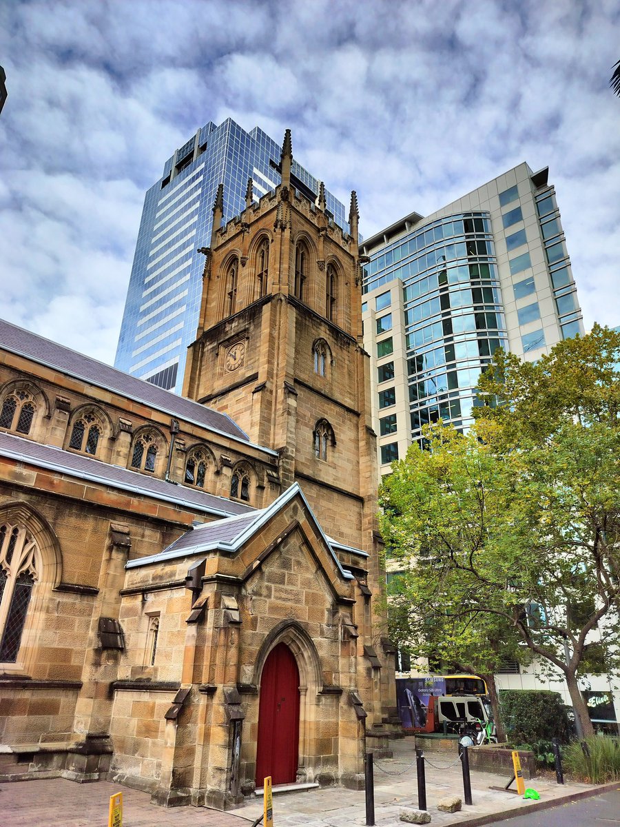 MillingtonSally's tweet image. Morning 5km run 
Another lovely morning soaking up the sights again. Loads of people out running, and such a nice temperature too! 
Happy Friday! 😀🏃‍♀️🇦🇺
#Sydney #Running #Australia