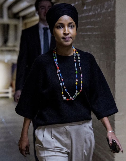 𝐋𝐞𝐨𝐧𝐚 tweet media