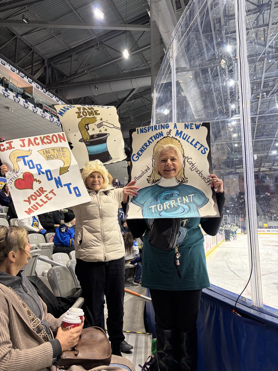 It’s all about the dogs 🇨🇦 tweet media