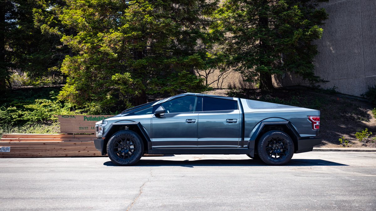 Cybertruck tweet media