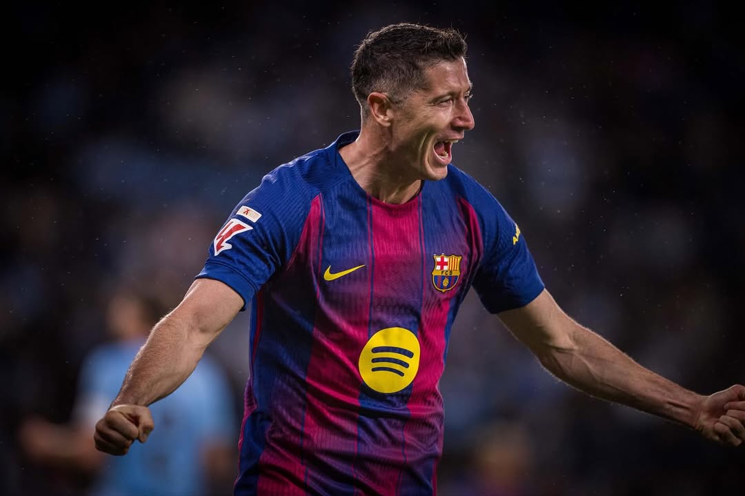 TheFJEN's tweet photo. 🚨🇵🇱 JUST IN: Juventus are planning to offer Robert Lewandowski (37) a one-year contract worth €6m–€7m per year.

— @NicoSchira via @Youtube https://t.co/cqwCD9SLRj