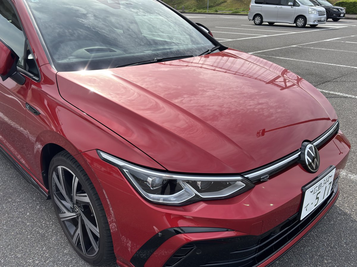 くまとも tweet media