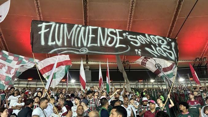 mk40ncl's tweet photo. O FLUMINENSE é do seu TORCEDOR e o TORCEDOR se levantou, se manifestou e continuará se manifestando no final de semana.

A apropriação do clube pra si, pra nós, Juntos fazermos a defesa institucional, pois o clube Não é de sua Diretoria.

Próximo jogo no Maracanã é 20:30 de um domingo, contra a Chapecoense, clube precisa colocar o ingresso em um preço “POPULAR” para que ninguém fique de Fora e a Torcida carregue o clube à vitória.