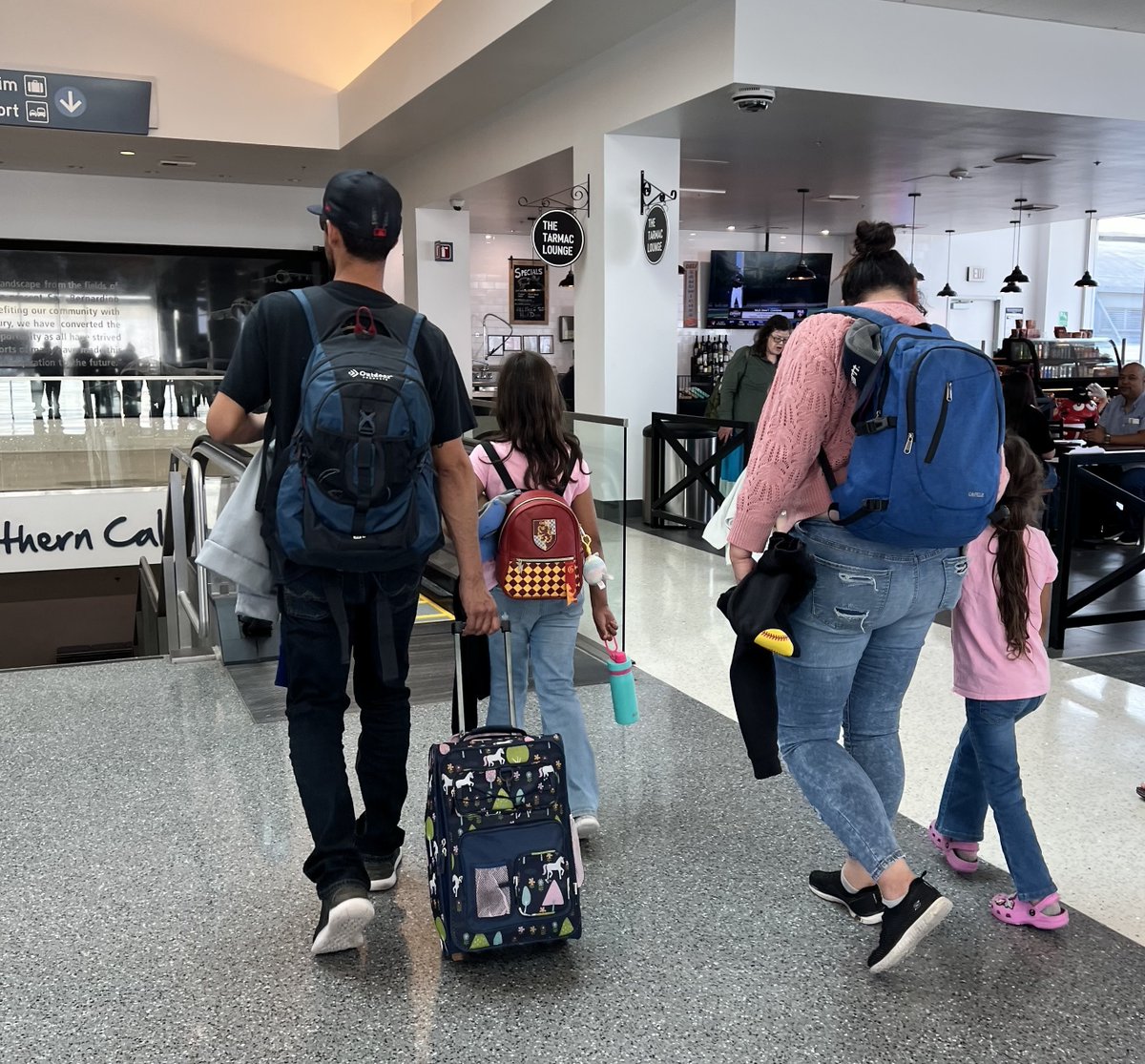 Book your family getaway thru SBD for a stress-free holiday w/ the ones you love: 

- <a href="/BreezeAirways/">Breeze Airways</a> nonstop flights to SFO &amp; Provo
- Fast check-in &amp; security screening
- Infant care suites &amp; pet relief areas
- $5.00 daily parking
- <a href="/Hertz/">Hertz</a> on site

#FlySBD ✈️ #Travel #SBDAirport