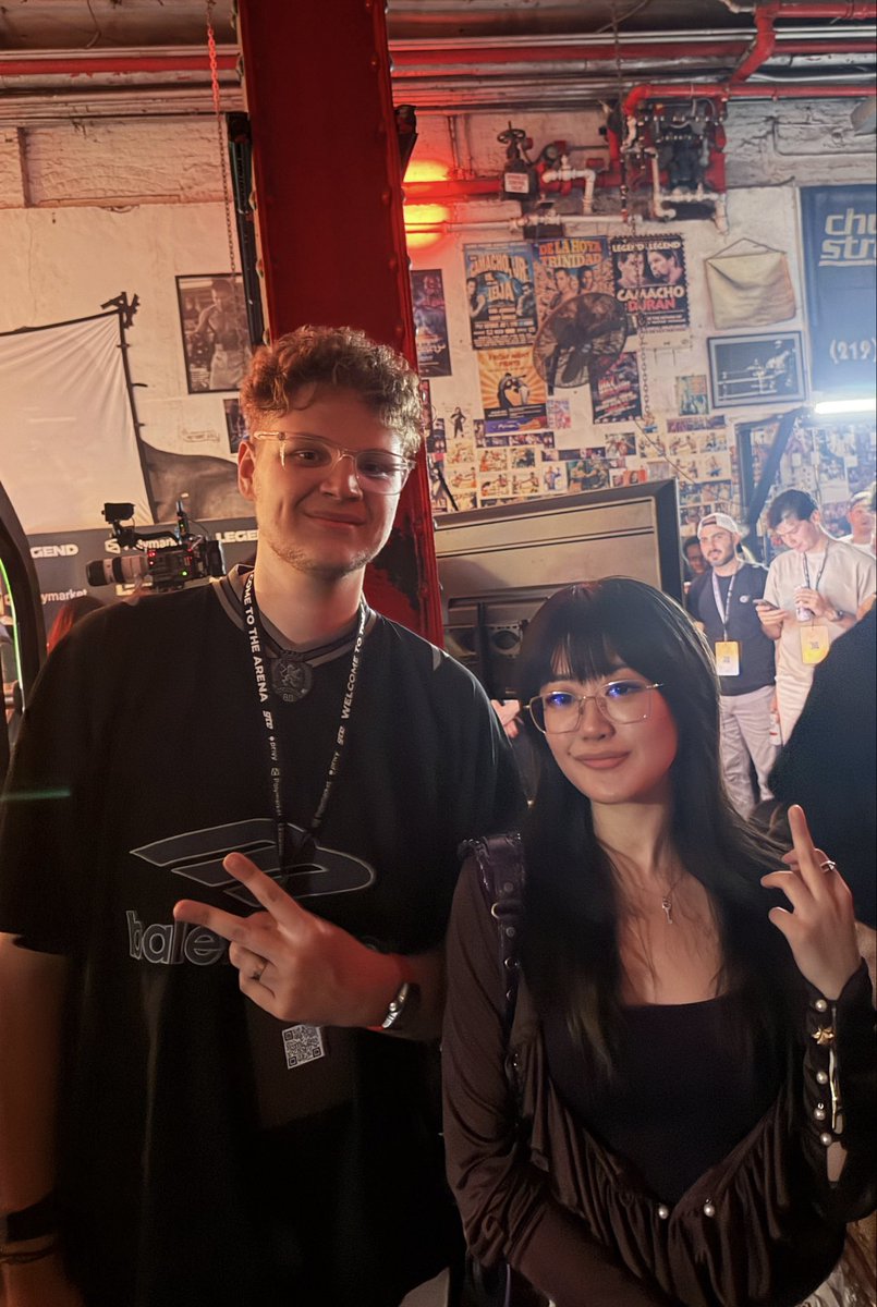 𝔩𝔲𝔫𝔞.𝔥𝔩 tweet media