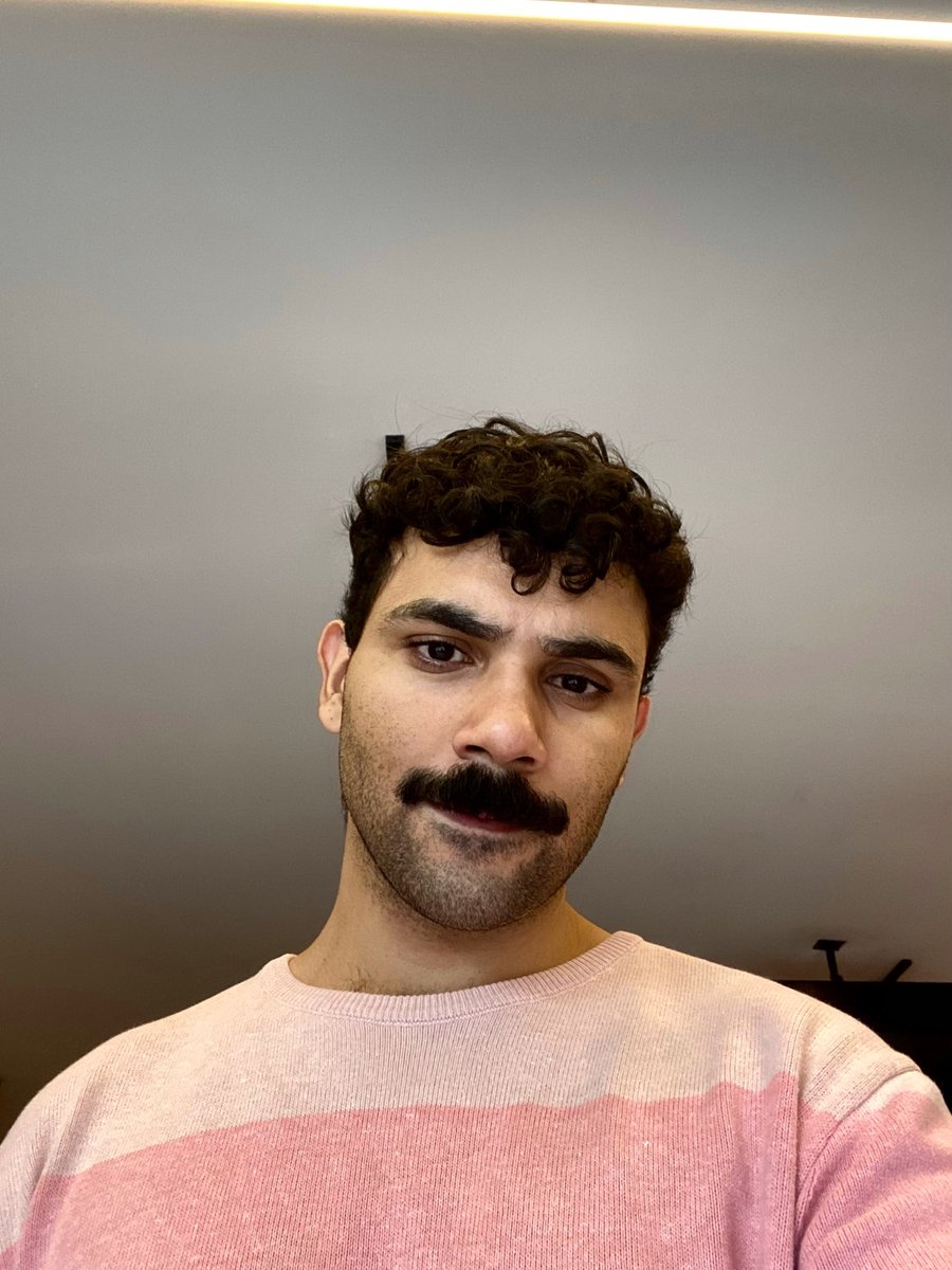 vi(c)tor tweet media