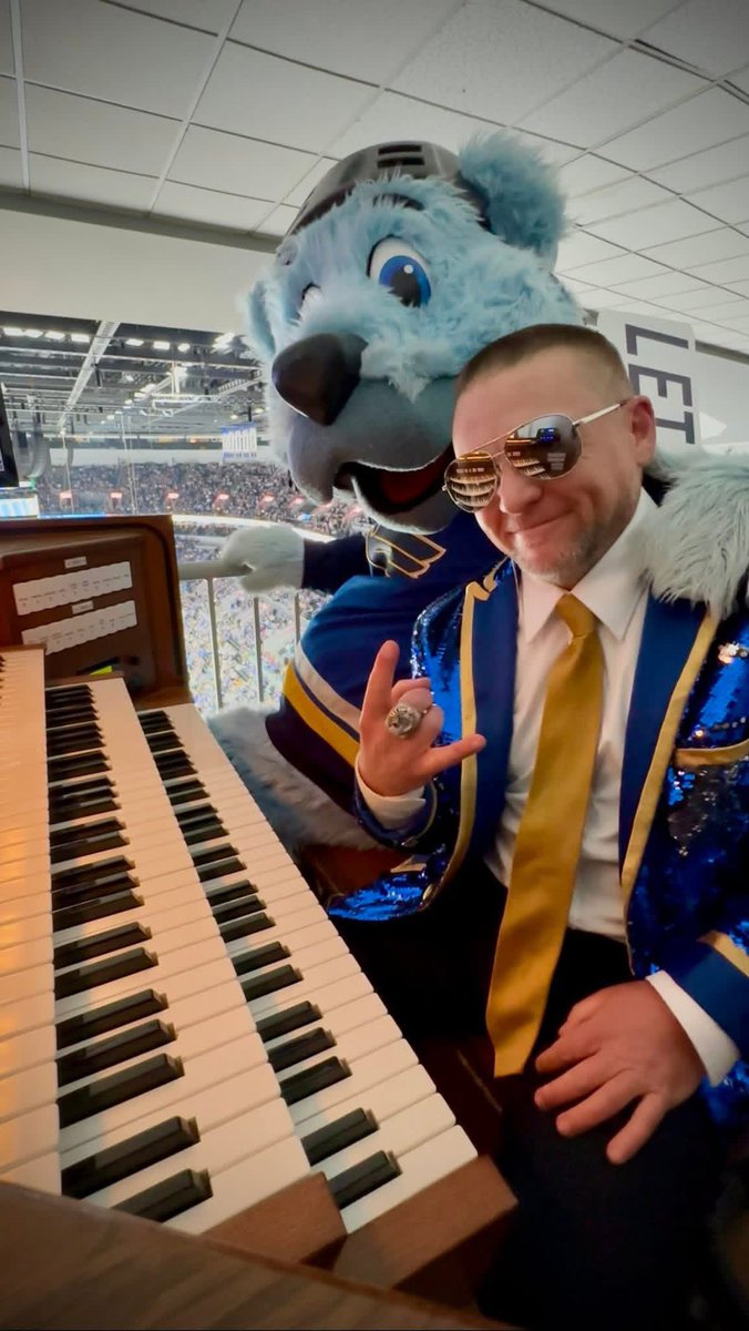 JABsMusic's tweet photo. Season 19 officially ends tonight.

A lot of memories. A lot of music. A lot of heart.

Grateful for it all with St. Louis Blues fans, co-workers, family. 🙏🏼

#stlblues #nhl https://t.co/z31e0RMNQ8
