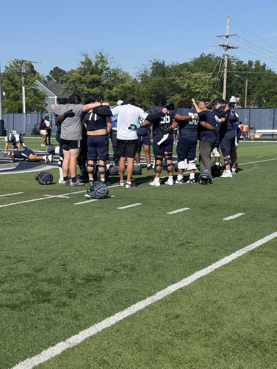 TheJimmySharon's tweet photo. Had a great experience @ODUFootball today. Great hospitality and great conversations. Can’t wait to be back for camp!! Again thank you to @CoachPhil_ODU. #gomonarchs 

@CoachHSims @CoachReed_ODU @RickyRahne @CoachJSharon @coachwebb804 @RHSBears_FB @aleceberle54 https://t.co/9V241YQjzO