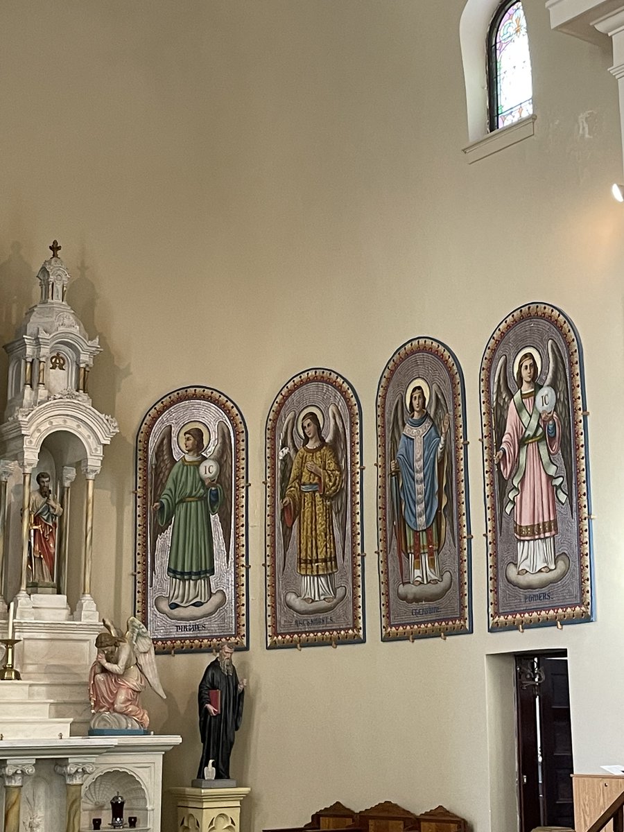 Canadian Catholic Aesthetics tweet media