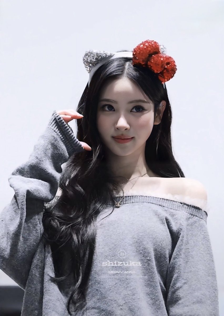 MEOVV ANNA 안나 tweet media