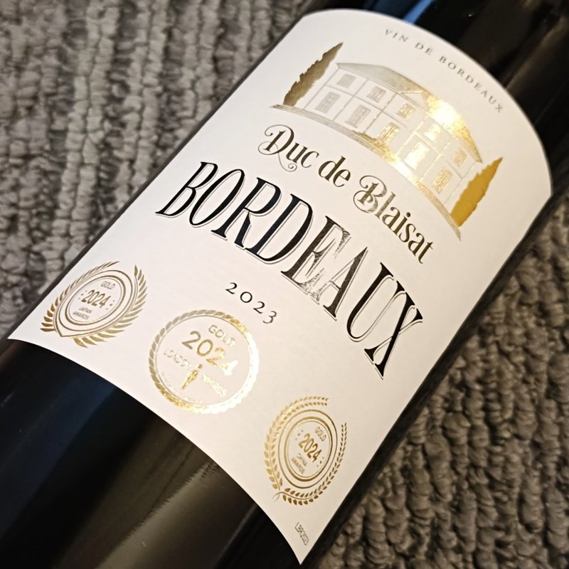 AzumaMunetaka's tweet photo. SASロビンA ／ デュック・ド・ブレイザ・ボルドー ’2023’
SAS Robin A Duc de Blaisat BORDEAUX 2023
メルロー85%＋カベルネ・ソーヴィニヨン10％＋カベルネ・フラン5％

甘味少ないしっかりめボルドーって感じでなかなか...
https://t.co/yUClbSTm3R

#安旨ワイン #デュック・ド・ブレイザ https://t.co/sGTPKFvj98