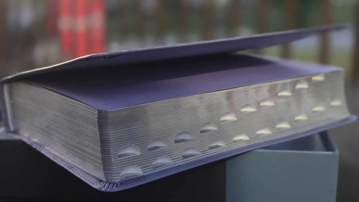 iBuyBibles's tweet image. Really wanted to get my mom a @TyndaleHouse #filament enabled #Bible for her birthday but I thought it only came in the NLT. I found the personal size giant print #kjv on @amazon. I know she will love the study material.