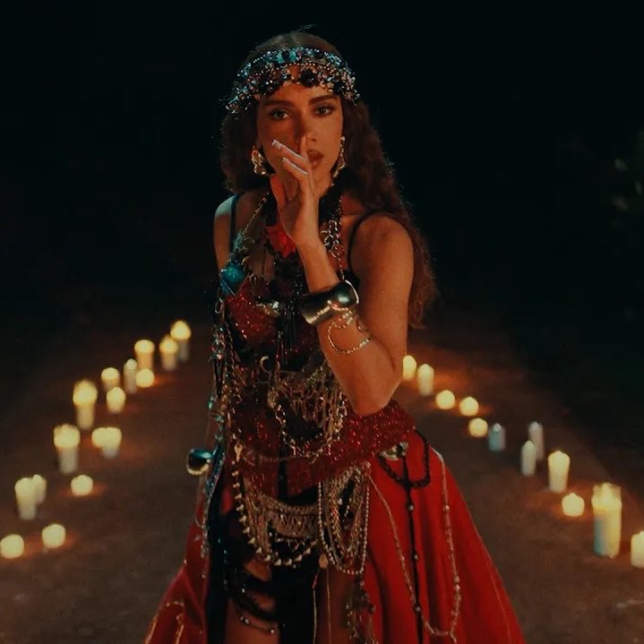 acervo minaj tweet media