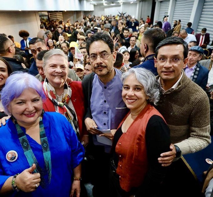 Emiliosky tweet media