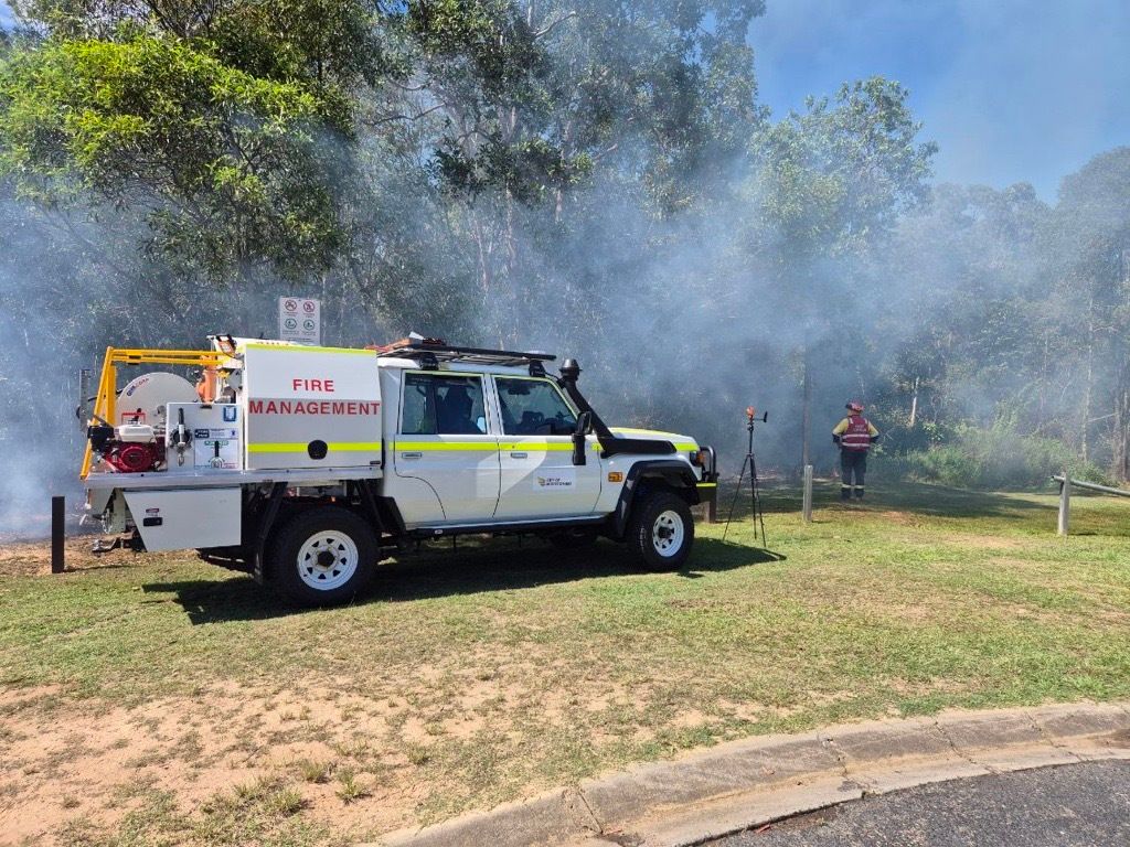 NewsCop_media's tweet image. 🚒 Fire hazard reduction burns are now under way across Moreton Bay in Queensland. Click here for the story 👉 buff.ly/I5Qigpj 

#Queensland #bushfires #reductionburns #councils