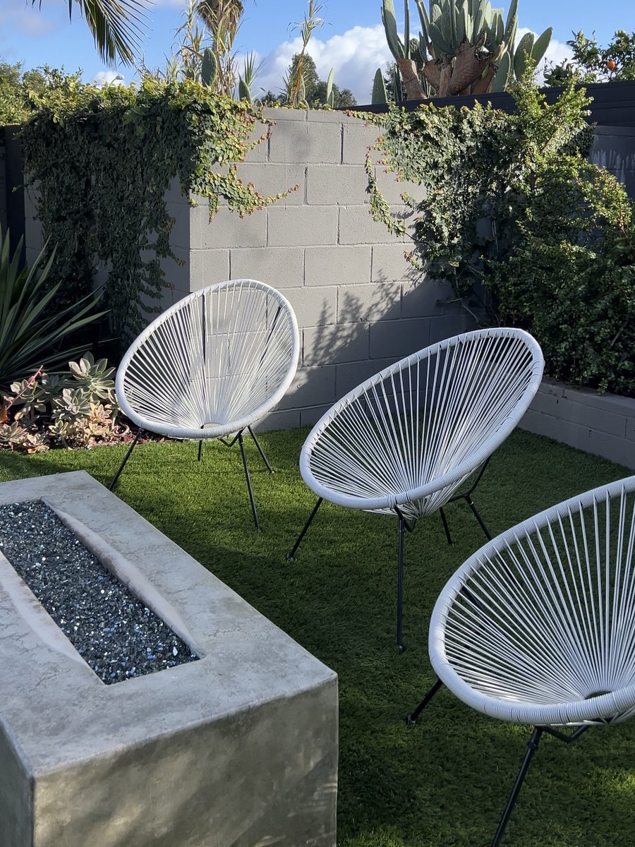 ArtificialTurf_'s tweet photo. Designed to feel as good as it looks✨

From bare feet by the pool to everyday moments outside, ATS turf delivers a softer, more realistic synthetic grass that fits seamlessly into your space.

Feel the ATS difference💚 Request your sample kit https://t.co/XZTx56J0ky https://t.co/HQTTsnu4pB