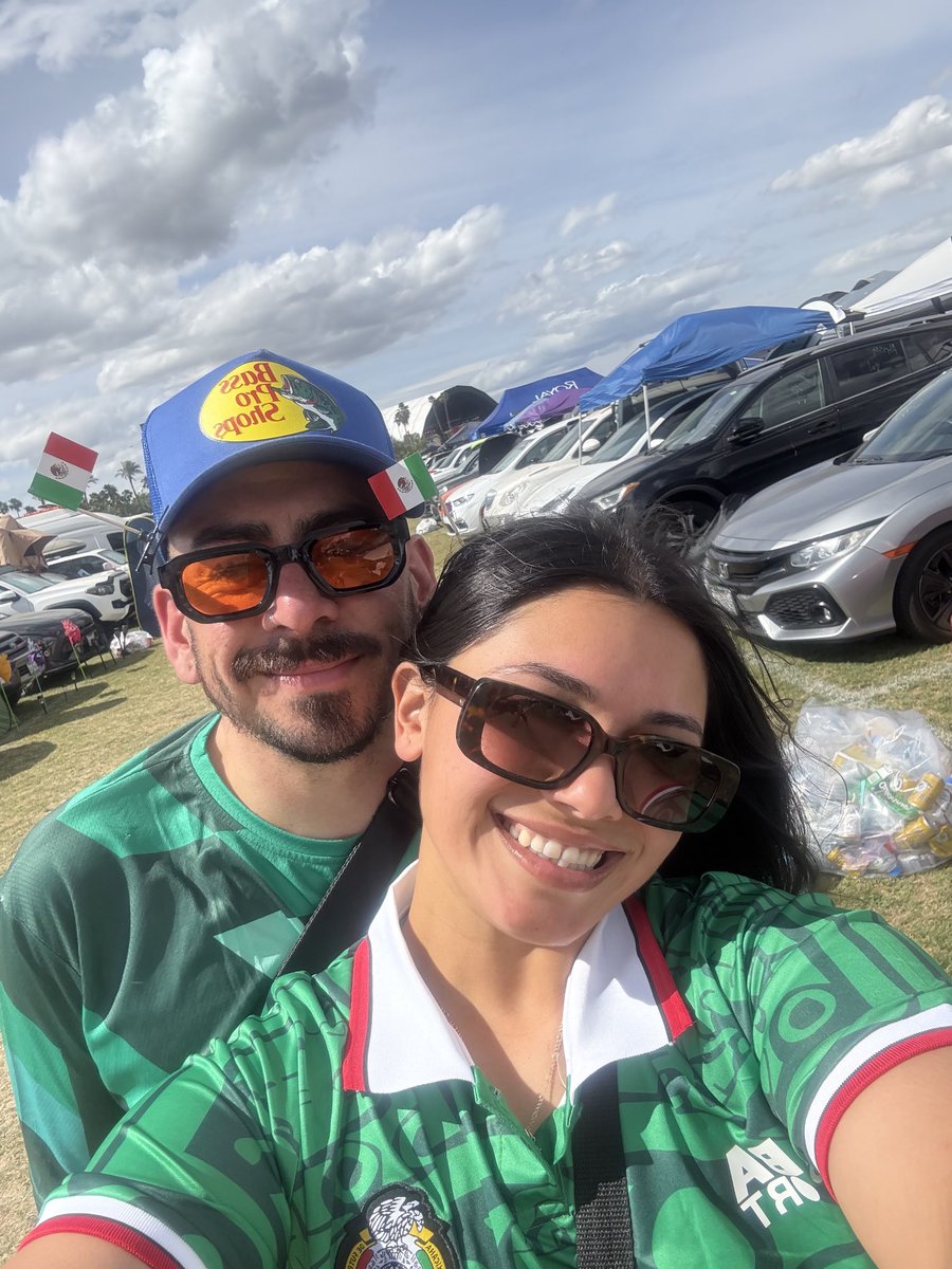 b r a n d o n tweet media