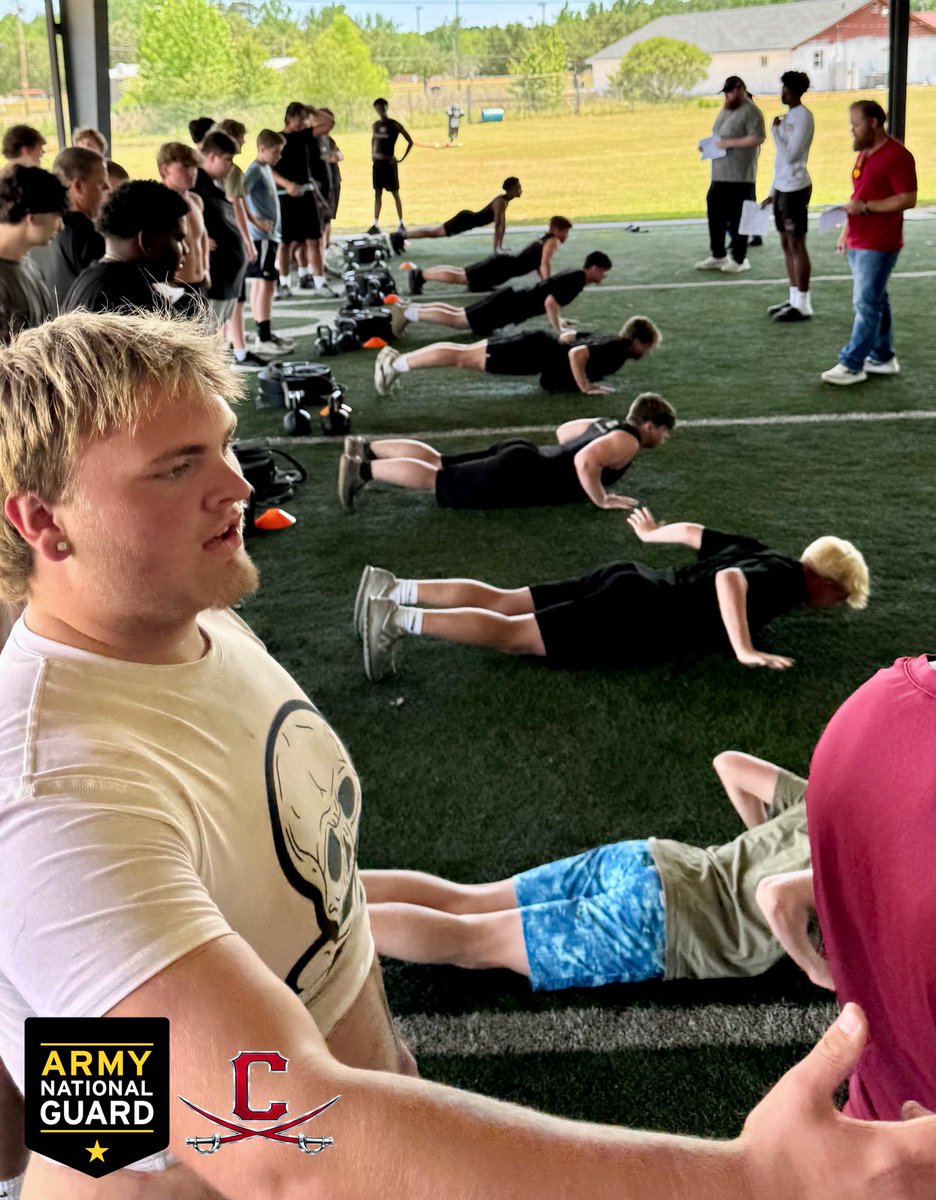 CalHSFootball's tweet photo. Our guys competed in the Army Fitness Test (ATF) yesterday and pushed themselves to the limit.
Appreciate the @msarmyguard for investing in our program and showing what it takes to serve. #SWORDSUP⚔️ https://t.co/13yF11Z4UQ