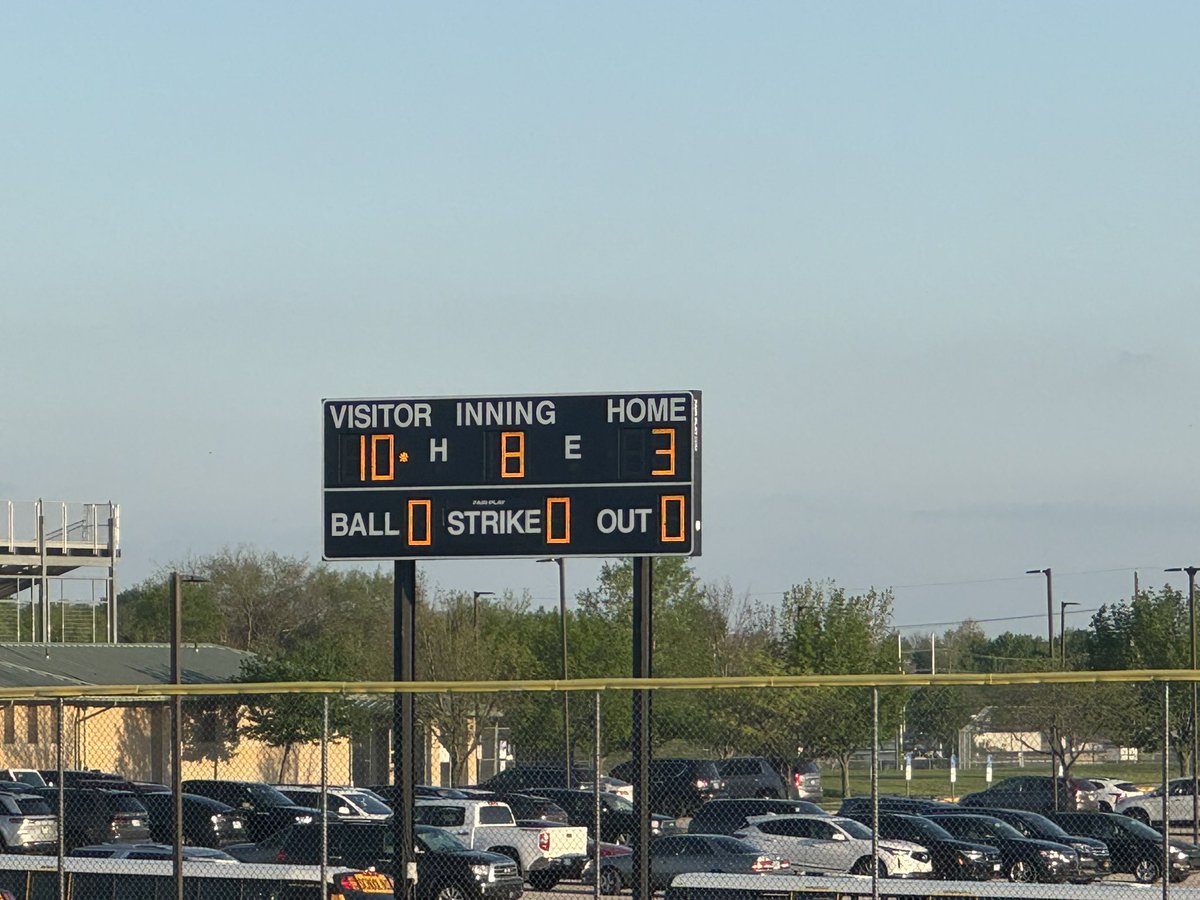 Olathe East Athletics tweet media