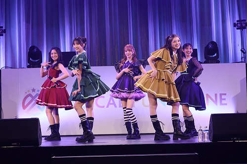GirlsNewsTV's tweet photo. 【新着ニュース】マジカル・パンチラインが結成10周年記念ライブ　リーダー・沖口優奈の卒業に結成メンバーも集結
https://t.co/EI6irDqaT1
↑記事はこちら　

#マジパン　#沖口優奈 https://t.co/NI6c21DPSY