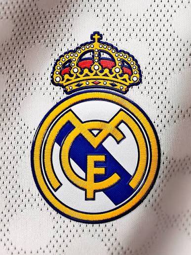 🚨ÚLTIMA HORA | JOSÉ MOURINHO GOSTARIA DE REGRESSAR AO REAL MADRID, INFORMA <a href="/fabriziorom/">Fabrizio Romagnoli</a>! 👀🇪🇸

O emblema espanhol ainda não decidiu quem quer para treinar o clube na próxima época, segundo a mesma fonte.