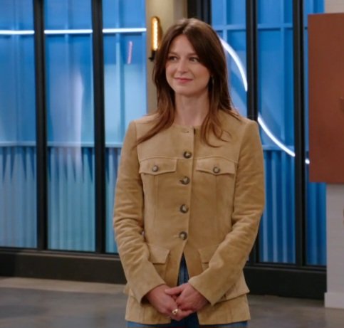 Watching Top Chef for her ❤️

#melissabenoist