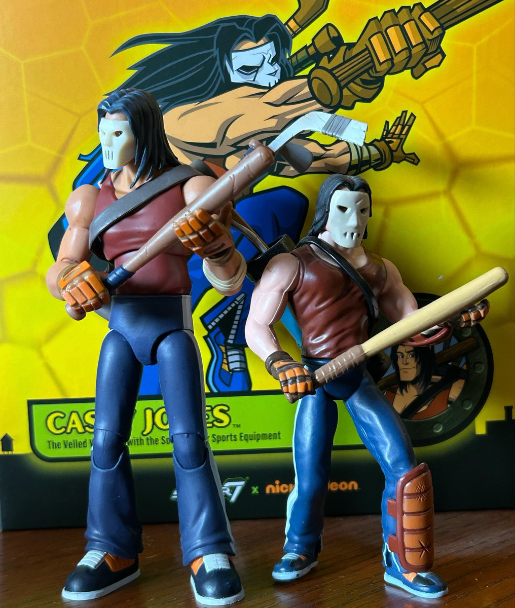 evilekim33's tweet image. Here’s some bonus pics of the Super7 Casey Jones with the original Playmates Toys version for #throwbackthursday 🤩 I’ve had this original version since it released sometime after 2K3 #TMNT