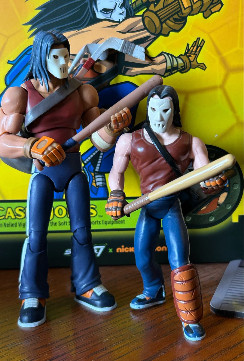 evilekim33's tweet image. Here’s some bonus pics of the Super7 Casey Jones with the original Playmates Toys version for #throwbackthursday 🤩 I’ve had this original version since it released sometime after 2K3 #TMNT