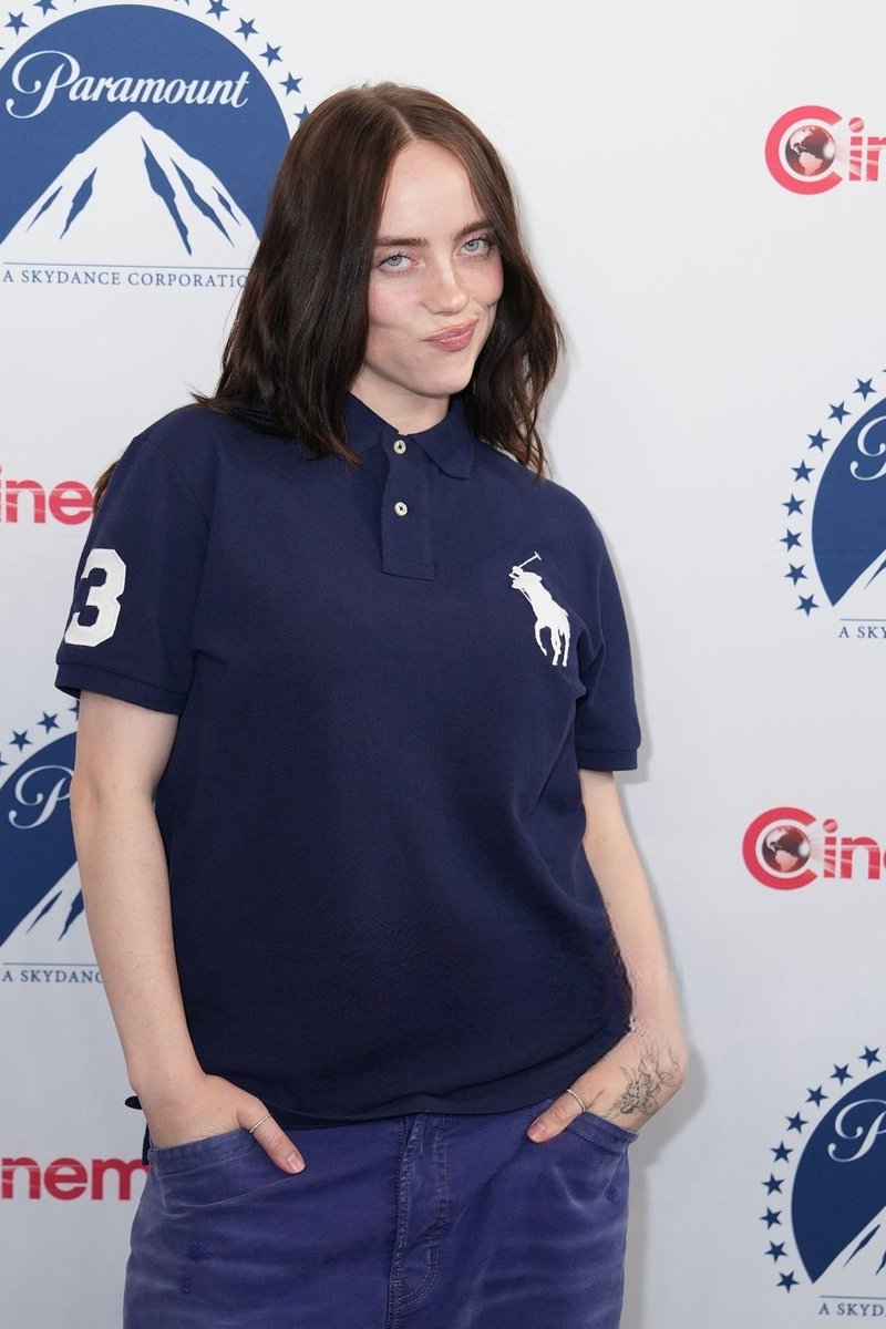 InfoBillieBR's tweet photo. LINDA! Billie Eilish no red carpet da #CinemaCon. https://t.co/WZaGfyogma