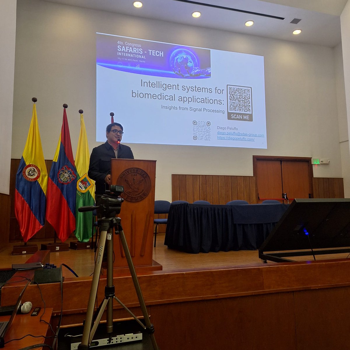 sdas_group's tweet photo. 👏 Congratulations to our Head of Group, Diego Peluffo, for his outstanding keynote at SAFARIS-TECH 2026!

🎤 “Intelligent Systems for Biomedical Applications: Insights from Signal Processing”

#SAFARISTECH2026 #Research #AI #Innovation https://t.co/3VgtXXt0kQ