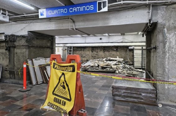 KovalaCDMX's tweet photo. ¿Tráfico? Sí. ¿Obras? También. 👷‍♂️🚧
Si tu vida se siente llena de baches, tranqui: estás en construcción.
Como la CDMX rumbo al Mundial, tú también te estás preparando para tu mejor cancha. ✨

#CDMXEnConstrucción #Mundial2026 #Kovalá #VibesCDMX https://t.co/73hBzxRnZ0