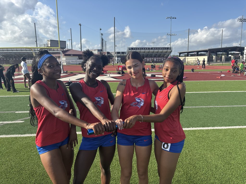 DullesHSTrack's tweet photo. Shoutout to the Varsity Girls 4x400 Team as they competed today at the Area Meet! They improved their overall time by 3 seconds and have now run the 4th and 5th fastest times in school history!

Congratulations on a great season! https://t.co/2dPHSN7aOc
