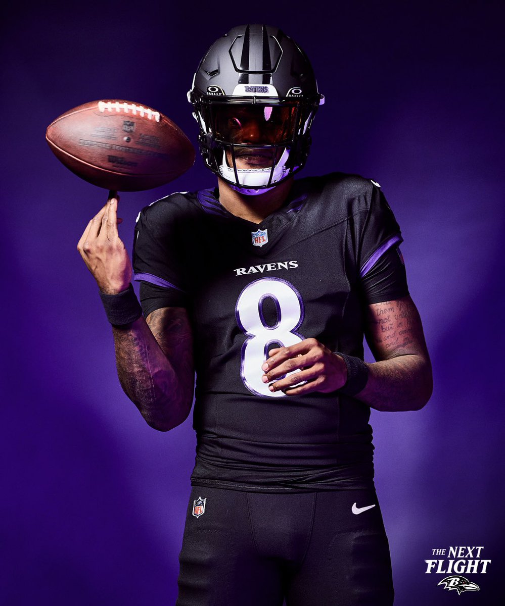 Bateman_Szn7's tweet photo. The aura is absolutely crazy🥶 https://t.co/IOv8pLK1TD