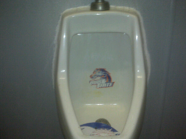 PDXVandal tweet media