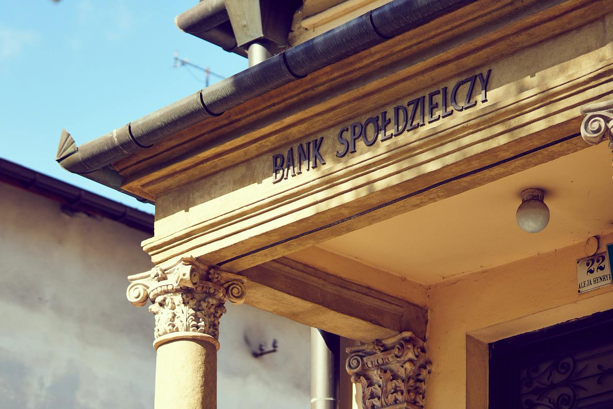 kavout's tweet image. Regional banks facing headwinds? Not all of them. Our AI analysis dives into $NIC to uncover why Nicolet Bankshares might be the hidden gem investors are missing.

Is it poised for a breakout? Find out:
kavout.com/market-lens/is…

#NIC #RegionalBanking