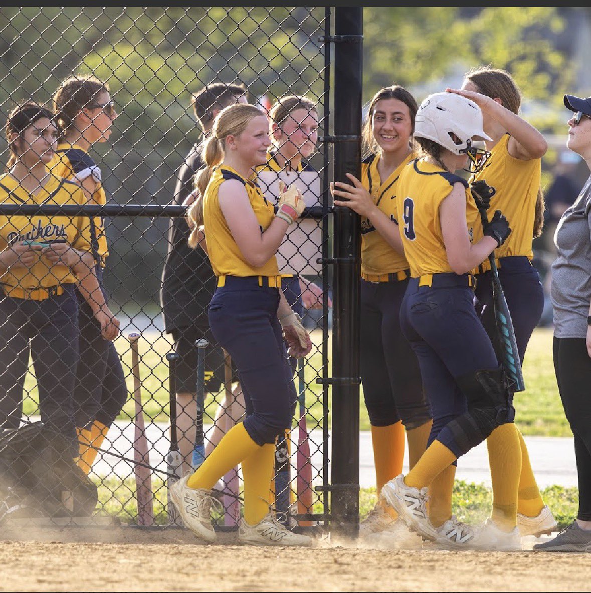 Carolinecraig83's tweet photo. First game back in the PA jersey taking the win 12-0 looking forward to the rest of the season #hwpo #schoolsoftball #outfielder #powerhitting #puttinginwork @MafiaCrawford https://t.co/LgkTHuHTRS