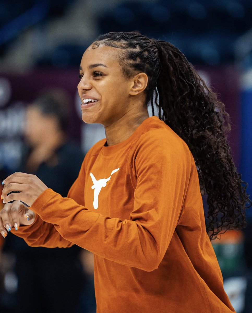 I talk hoops 🏀 tweet media