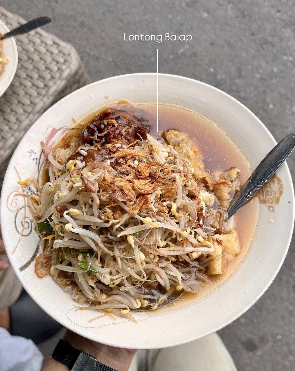 alora skay tweet media