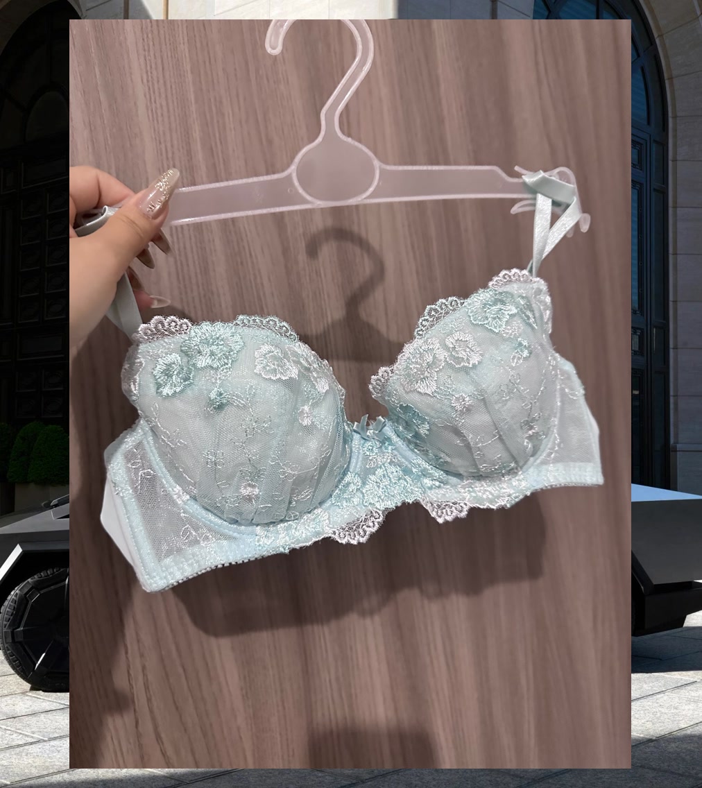 Cindy White tweet media