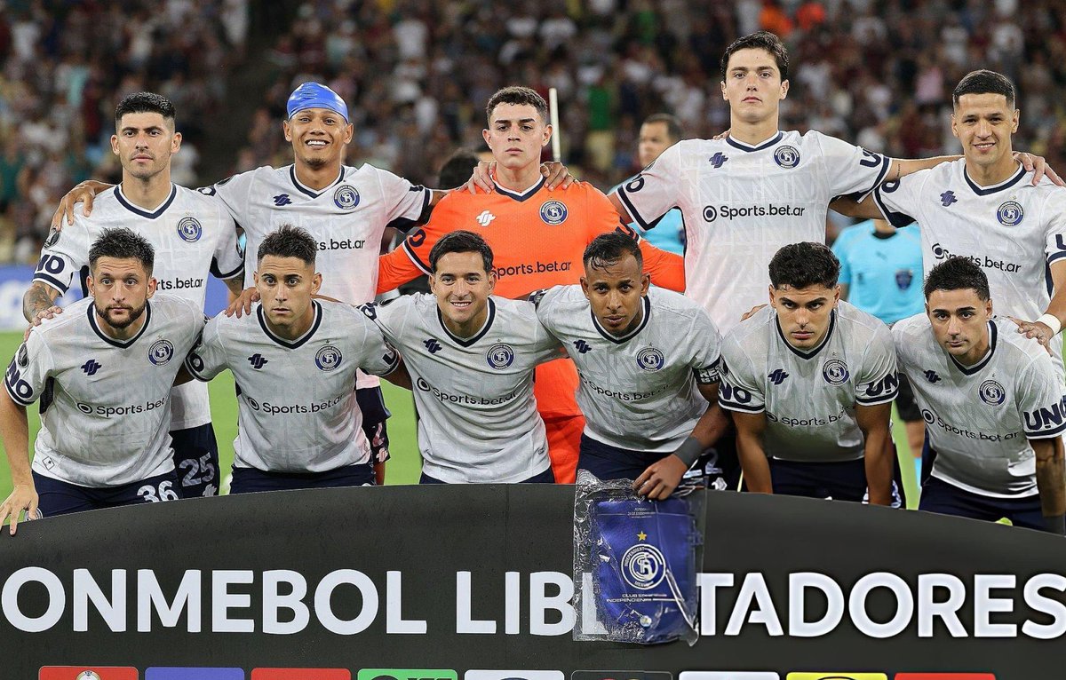 Vamos a hablar de futbol

Fluminense tiene MUCHO más plantel que Ind Rivadavia y ayer La Lepra le ganó al Flu de local, con huevos y actitud, algo que a Racing le está faltando y que hace un año le sobraba.