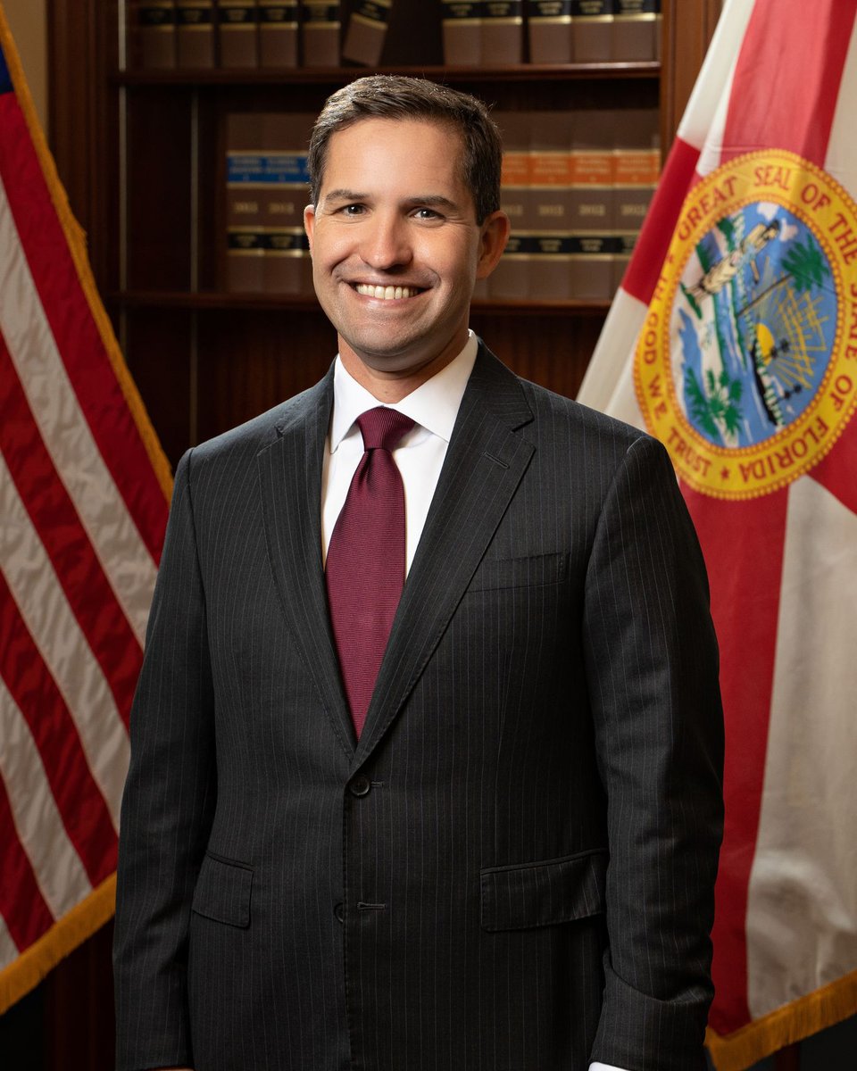 ColumbusHS_Mia's tweet photo. Congratulations to Columbus alumnus John D. Couriel ’96 on being elected Chief Justice of the Florida Supreme Court. A proud moment for our school and community! #CPride #Adelante https://t.co/CucpkErRAM